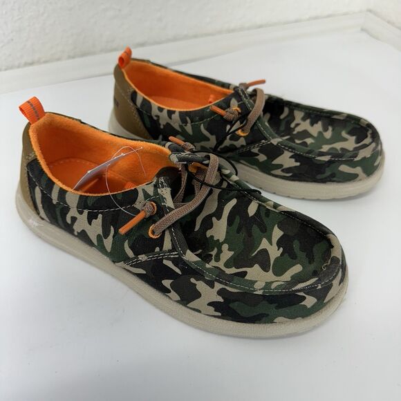 Eddie Bauer Boys Canvas Slip-On Shoe Size 2 Camo - Picture 1 of 8